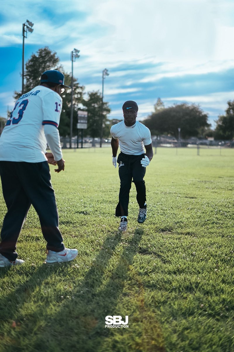 Dontrell Williams tweet media