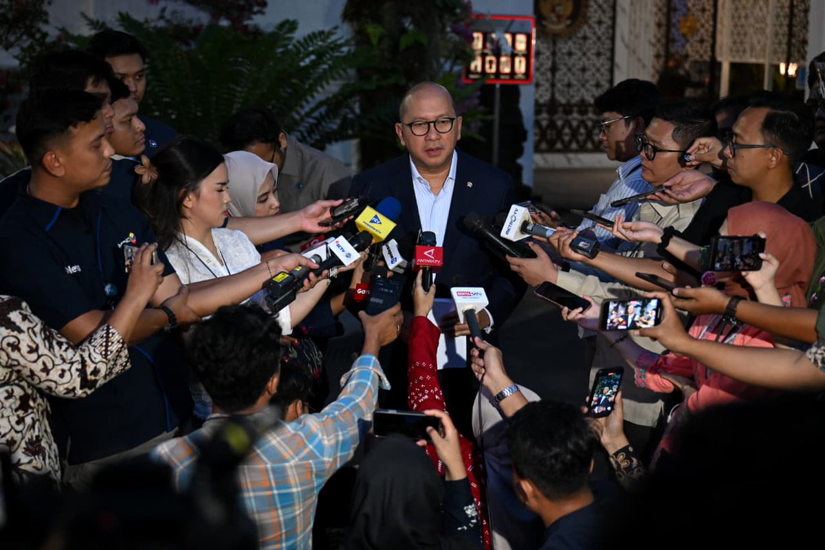 Sekretariat Negara tweet media