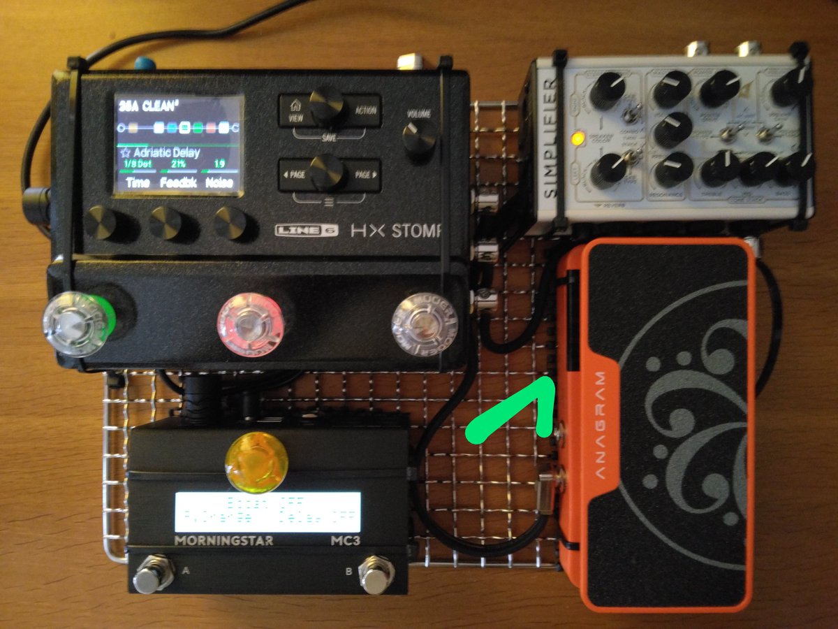 nobugnobugg's tweet photo. anagram pressの踏み込み具合を示すLEDは電池でしか光りません。「そこまでして光らせたい？」って笑われてるみたいw何時間くらい保つかなーww
#anagrampress  #hxstomp 
#morningstar  #simplyfier
#canvaspower https://t.co/Cx1T5w6bij