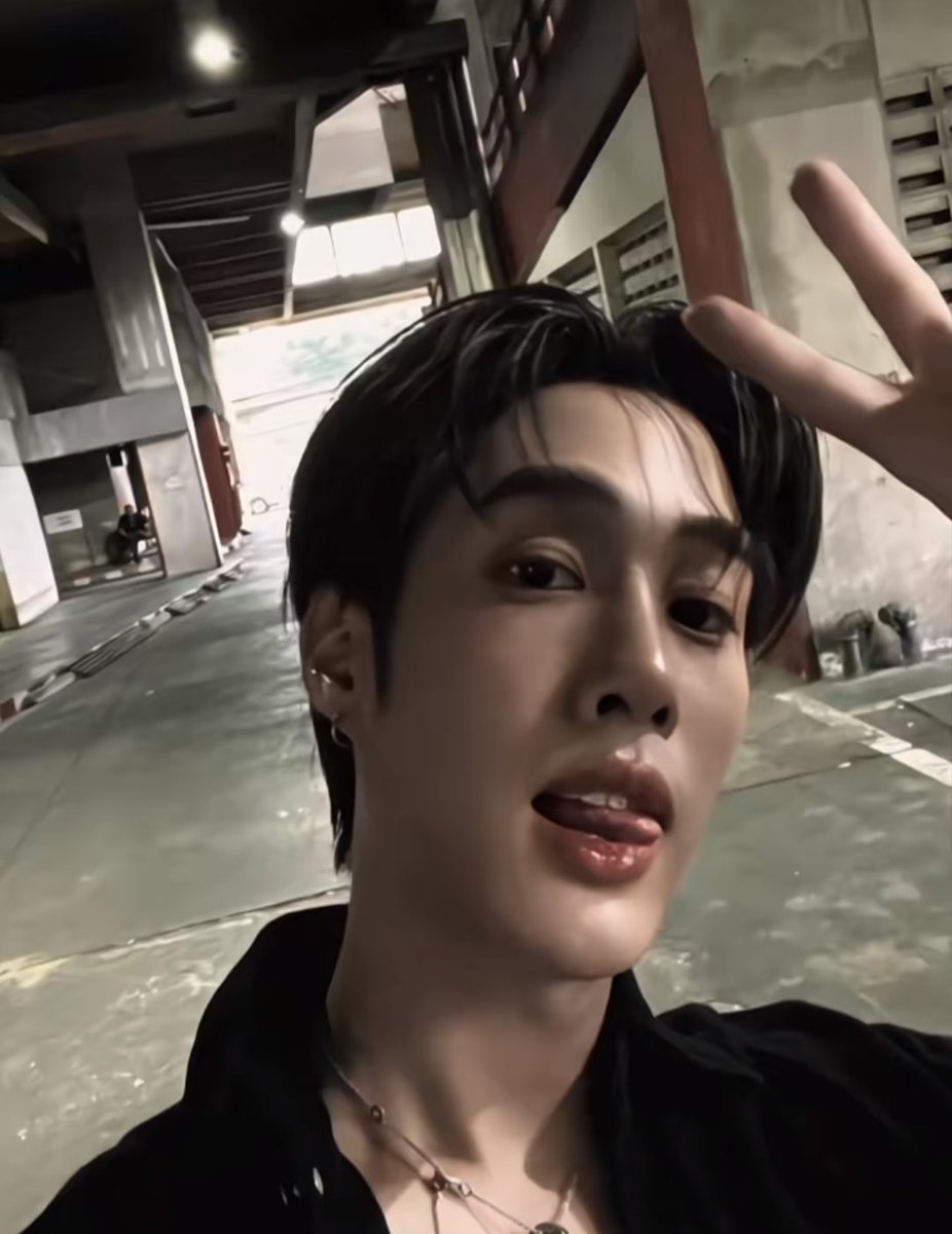 Som Rak (ลูกไก่เมะเป็นเเม่เคะ3วัน ) tweet media