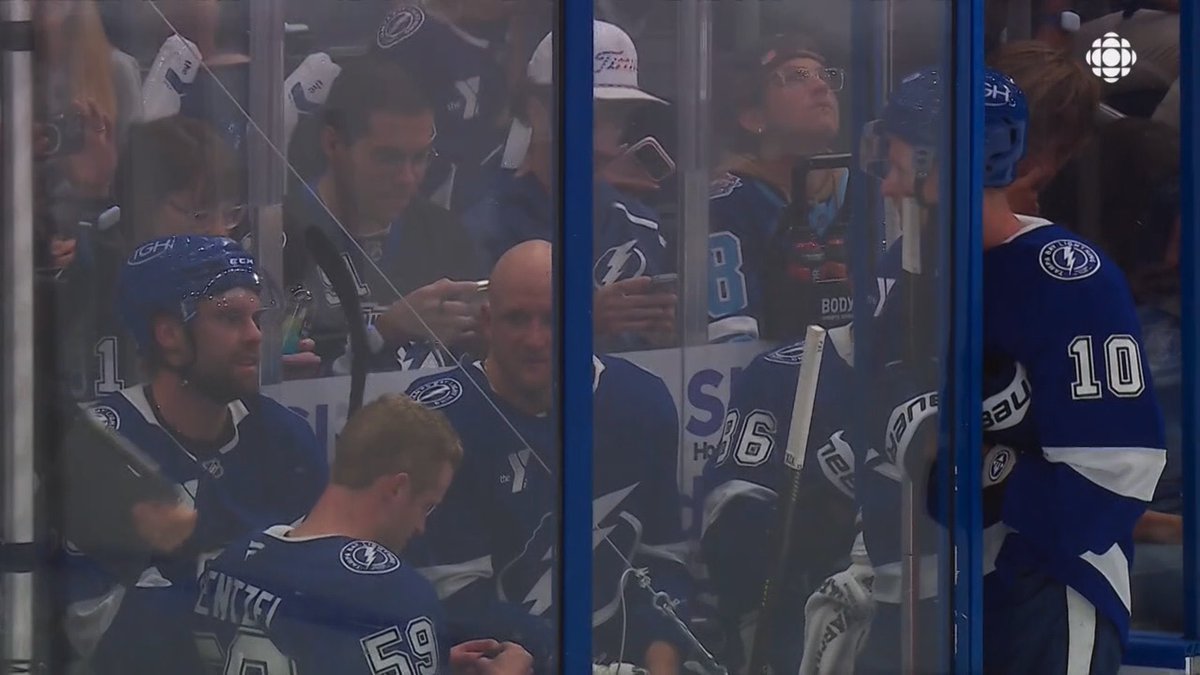 noelani ☻ tweet media