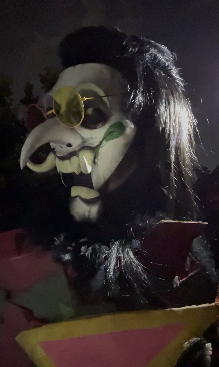 oh my god i never actually posted the Sneo cosplay pics mbmb 
#cosplay #spamtonNEO #deltarunechapter2