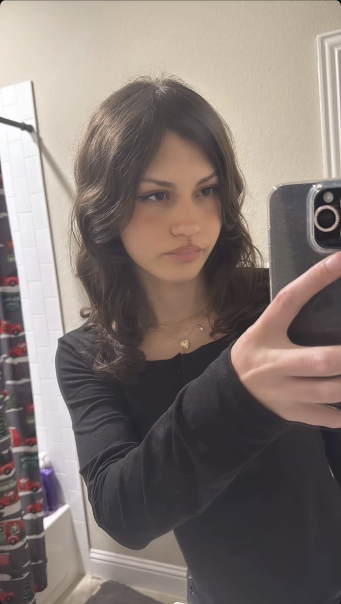 gloripian tweet media