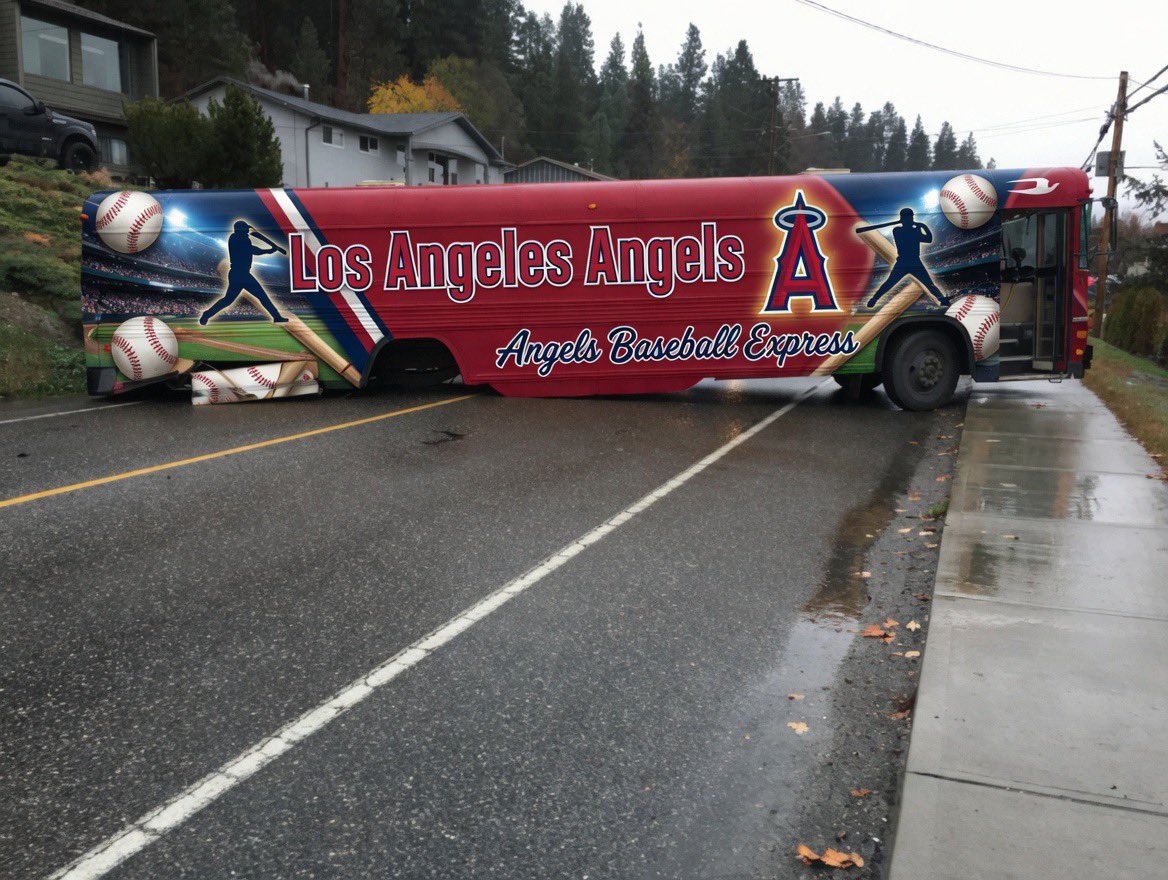 AngelsTalk27's tweet photo. The wheels on the bus have already begun to fall off folks. .500 was nice while it lasted.
#FIREPerry #SellTheTeamArte https://t.co/JhhFauXclu