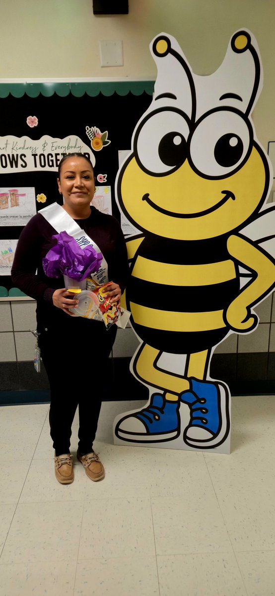 SeminaryHillsFW's tweet image. Please congratulate our Teacher and Staff Bumblebees off the Month! We celebrate Ms. Moreno, Mrs. Garcia, Mrs. Holcomb, and Mrs. Avila. Thank you for all you do for SHP students, staff, and families every day.#SHPisthePlacetoBEE #YouMatter