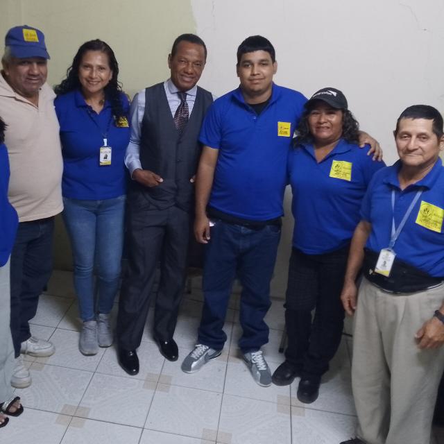SebastianS30730's tweet photo. Red de líderes sociales nacional https://t.co/4IyOdozrhG