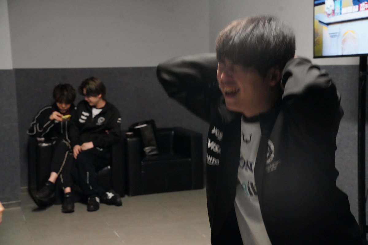 REJECT_IDV's tweet photo. [📸]   
04.19 Hasha選手とAlf (@FL_IdentityV )
  
#第五人格COAIX #第五人格COA https://t.co/sBE3RVcyGj
