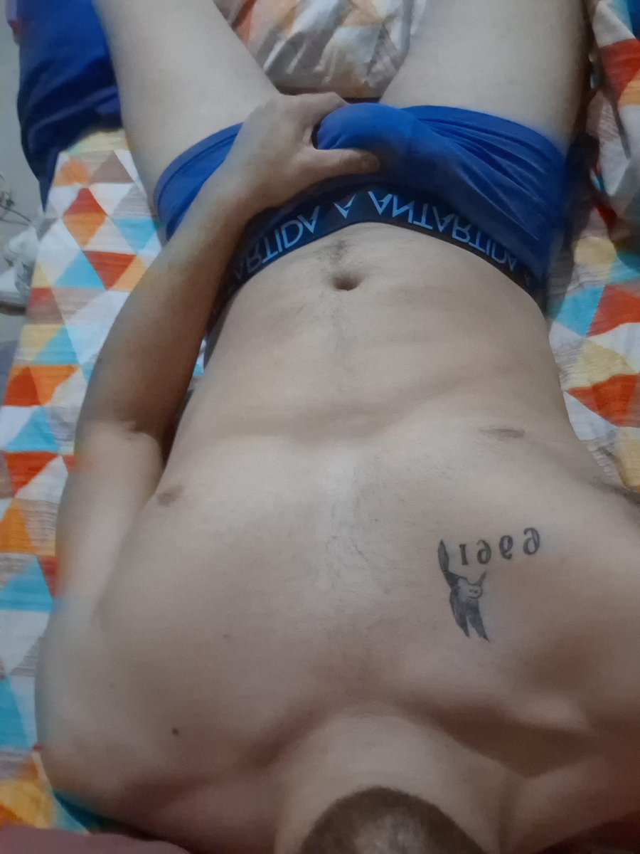 ..leeoo. tweet media