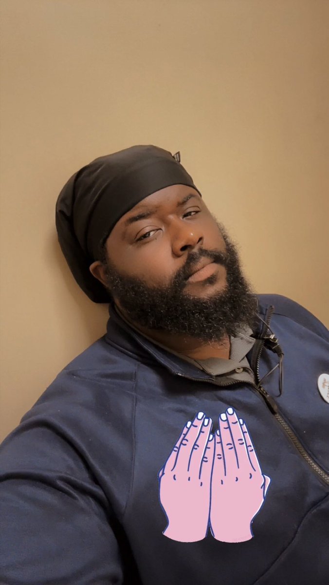 LouSirThe3rd's tweet image. At work looking like a damn snitch #security