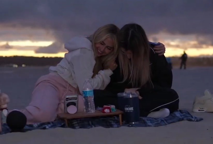 nur | la elegida returns tweet media