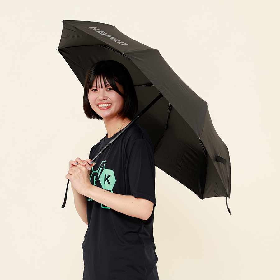 kenko_ball's tweet photo. 【KENKO UVガードシリーズ登場☀️】

紫外線が気になるこれからの季節に必須‼️
外出時のUV対策は、早めの準備がおすすめです。

✅日差しをしっかり遮るKENKO長傘・KENKO折り畳み傘
✅手元までカバーできるKENKO UVガードグローブ・ハンドカバー

毎日の習慣に取り入れて、快適に紫外線対策を😎
⁡
この夏は、しっかり守るケアをはじめませんか？

《KENKO 長傘(晴雨兼用)》
■価格：5,500円（税込）
■カラー：ブラックのみ
お買い求めはこちらから↓↓
https://t.co/TK1O18MKH0

《KENKO 折り畳み傘(晴雨兼用》
⁡■価格：4,400円（税込）
■カラー：ブラックのみ
お買い求めはこちらから↓↓
https://t.co/3LqfbupDYv

《KENKO UVガードシリーズ》
お買い求めはこちらから↓↓
https://t.co/mljOAaU6Sm

＃ナガセケンコー
＃紫外線シリーズ
＃KENKO長傘
＃KENKO折り畳み傘
＃KENKOUVガードグローブ
＃KENKOUVガードハンドカバー