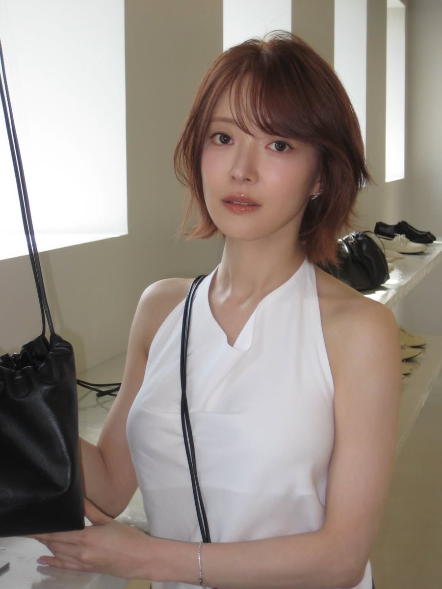 Lee Se Young Content tweet media