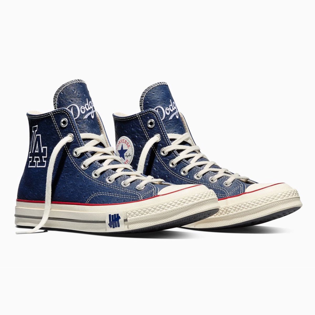 SoleFeenX's tweet image. UNDEFEATED x Converse Chuck 70 “Dodgers”

Availability: April 25th, 2026
Retail Price: $110 USD 
#UNDEFEATED #Converse #Dodgers #Sneakers
