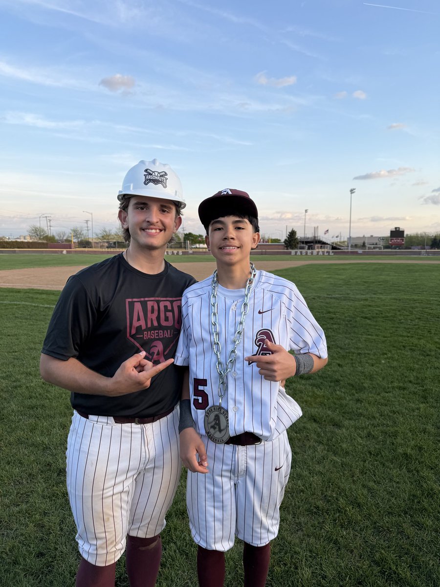 argobaseball's tweet image. The Argonauts took Game 2 against Eisenhower in a grind-it-out 3-2 win.  S. Forston battled for 6IP/ER/5K for the W.  J. Quinlan closed the door for the save.  A. Abeja had clutch defense &amp;amp; was also 1-1 at the plate (2BBs/2R).  M. Mateyack was 2-2.  We visit Thornwood Wed. #COG