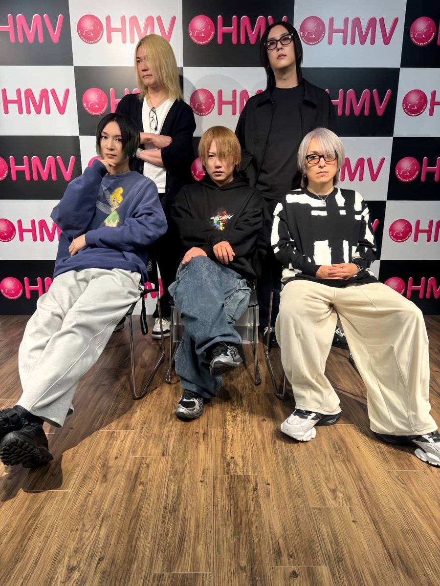 HMV_Sapporo's tweet photo. 【#NIGHTMARE】
昨日のリリースイベントにご参加いただいた皆様
ありがとうございました‼️
久々のイベント開催も大感激でございます😂
終了後にはメンバーの皆さまから
📸お写真
✍️サイン色紙
頂戴しております✨

そして本日から‼️
札幌ペニーレーン24🔥🔥2DAYSライブ🔥🔥
是非楽しんでくださいね🤘 https://t.co/LONnZe6bV8