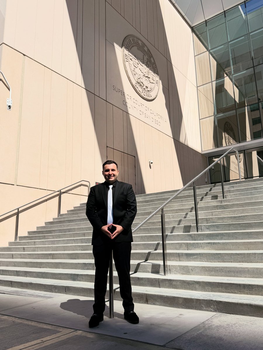 valentinomici tweet media