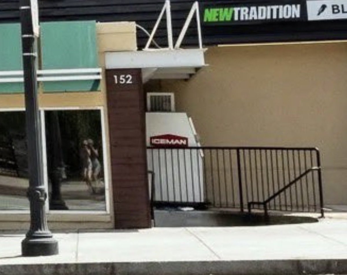 Drizzy Valentino 🦉 tweet media