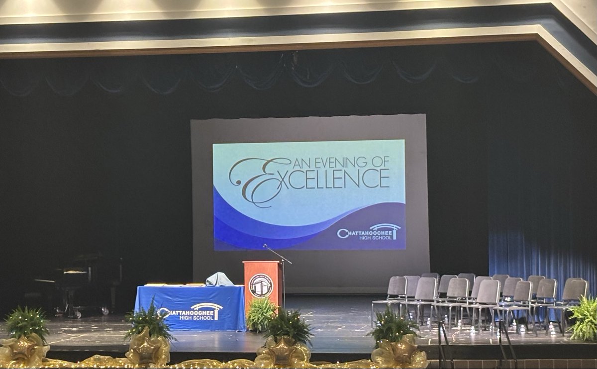 Jake_Martin_AP's tweet photo. Really enjoyed celebrating the hard work and achievements of our students, families, and community—the ♥️ of “Hooch Family” 

Special thank you to Fulton County School Board President Kristin McCabe for joining us at our Evening of Excellence.  @HoochHappenings @FultonCoSchools https://t.co/nrqdYFlHPt