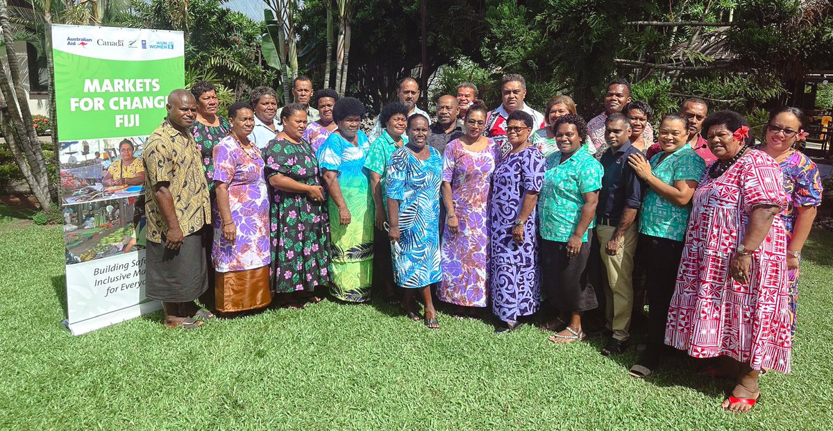 unwomenpacific's tweet image. #Fiji 🇫🇯| Across Rakiraki &amp;amp; the Coral Coast, market &amp;amp; Municipal Council leaders completed a 2-day Transformational Leadership Training by UN Women #Markets4Change, building skills in governance &amp;amp; advocacy. 🫱🏾‍🫲🏼 #JPRWEE #M4C @IFAD @FAOPacific @WFPAsiaPacific @unwomenasia @dfat