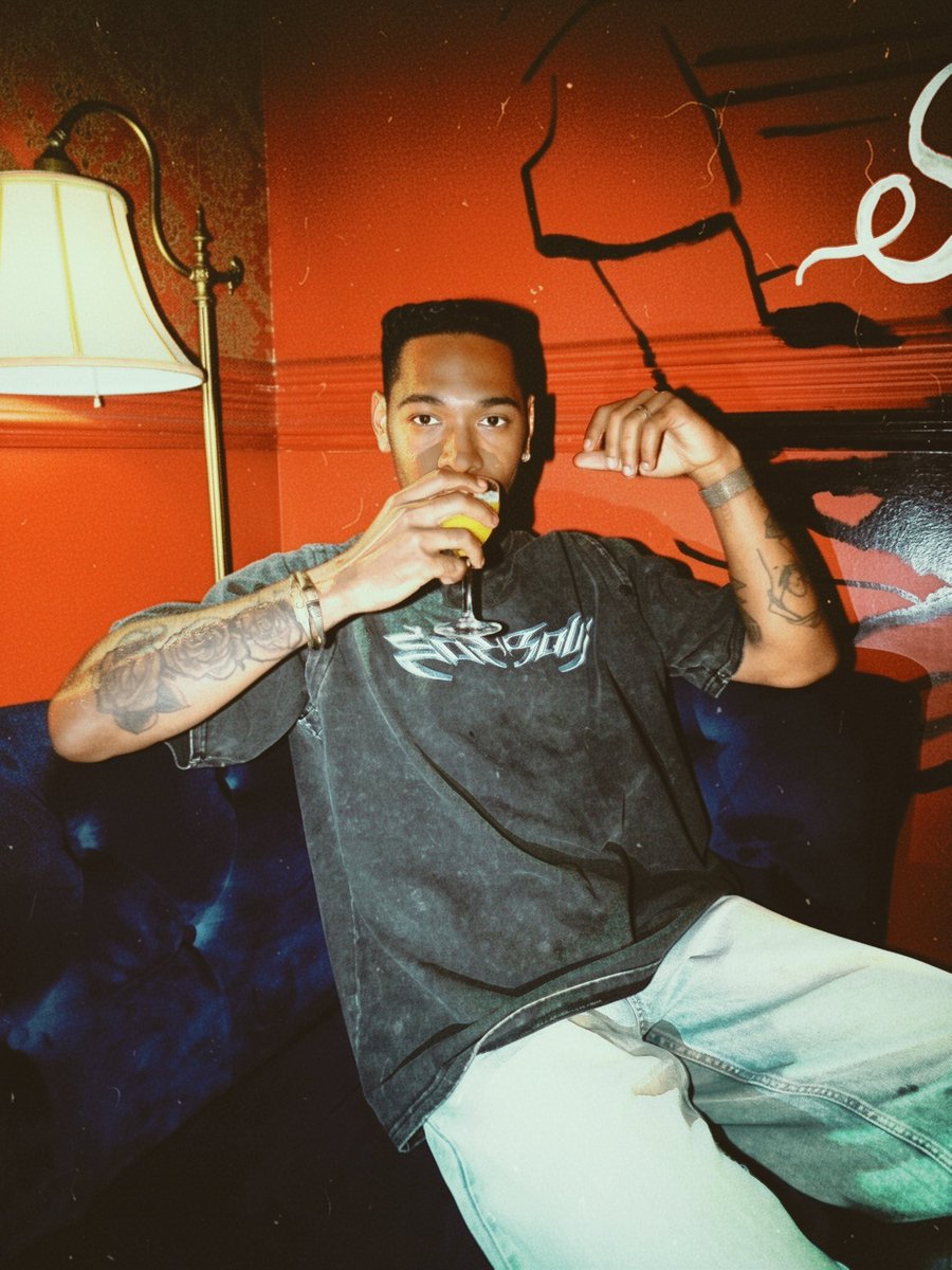 ochodatheaux tweet media