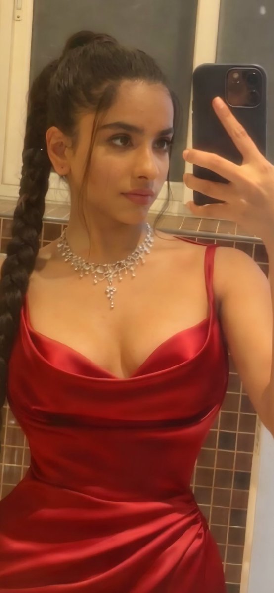 Aurora Sinclair tweet media