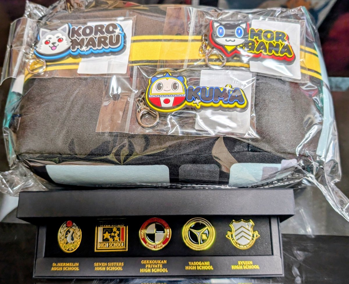 smilemoonday's tweet image. 可愛いすぎんだが♡
コロマル🐕‍🦺＆クマ🐻‍❄️＆モルガナ🐈‍⬛
ピンバッジ最高かよ！
#P30thグッズ
#ペルソナ 
#atlus