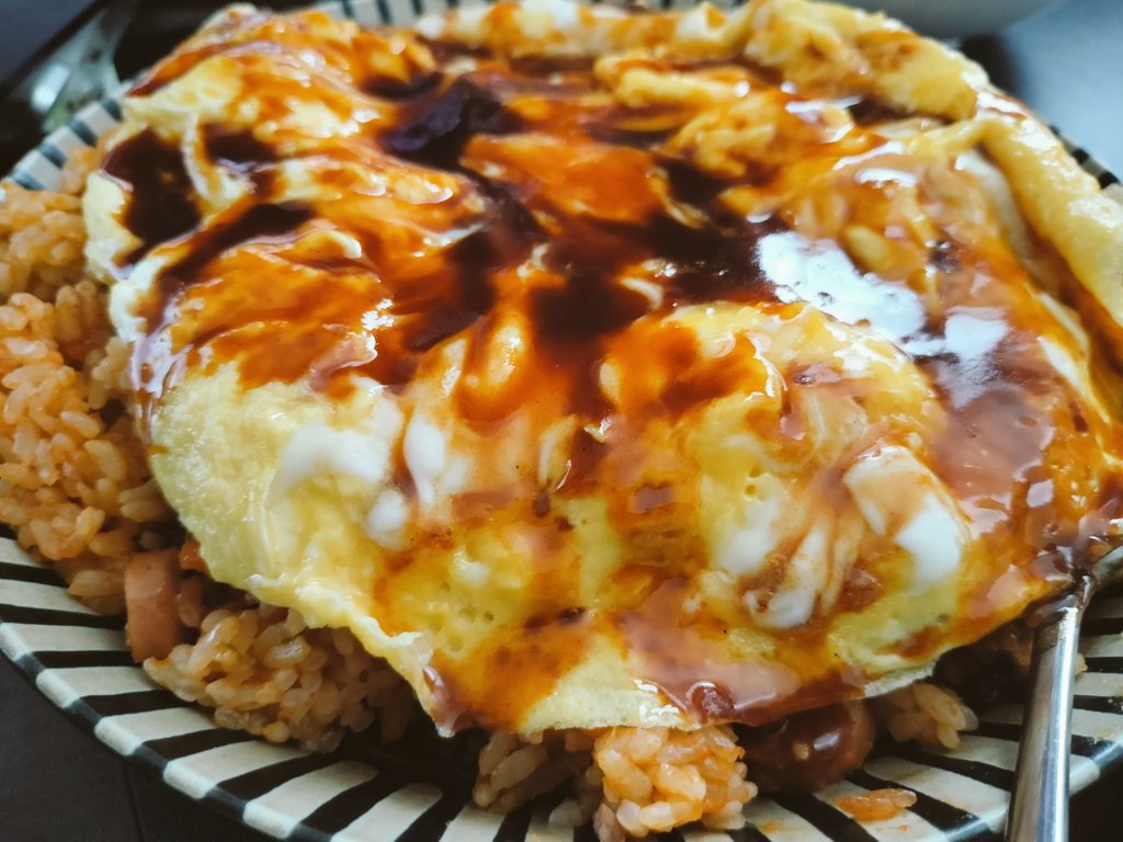 すねーk tweet media