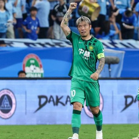 HotpotFootball's tweet image. Zhang Xizhe's goal in the 89th min helped Beijing Guoan defeat Shenzhen Peng City 1-0 away in #CSL. The 35 yo MF unlocked new records:

- Scored in 17 consecutive seasons

- 1st in team history for total goals - 70⚽️

- Guoan's 1st-ever away win against Shenzhen Peng City

GOAT🐐
