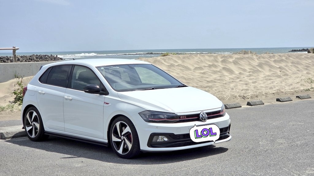 arai helmet tweet media