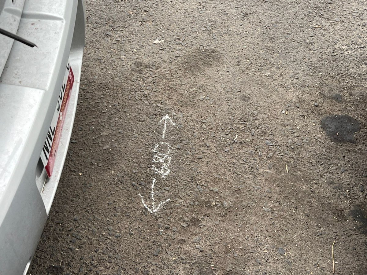 Cintia_Lopez_Co's tweet photo. @LaSEMOVI @AlcaldiaAO En La Otra Banda esq. Río Magdalena (frente a la gasolinera) están marcando cajones de estacionamiento y retiraron los señalamientos de no estacionarse. Está autorizado? Cuál es el proyecto o cambio de regulación en la zona? Vecinos solicitamos información. https://t.co/qkil5tLC1x