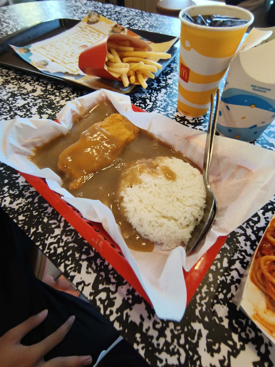 zheiaries's tweet photo. gravy na may konting chicken fillet

😆 10 https://t.co/MbsCXXFtmE