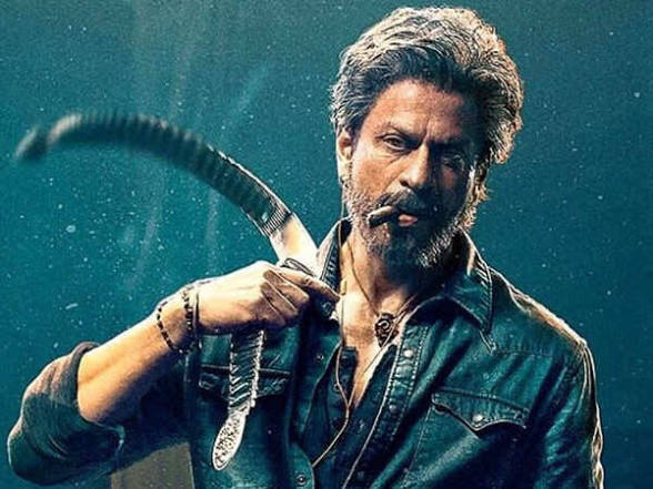 AlwaysBollywood's tweet image. #Exclusive 🚨

Big Breaking 🔥🔥🔥

#Jawan2 is set to open with #AlluArjun 's #Raaka’s cameo appearance.🔥

Yes #ShahRukhKhan to work on #Jawan2 after #King ✅

#SRK is set to return with Jawan 2, with the script reportedly locked and plans underway to begin work after completing