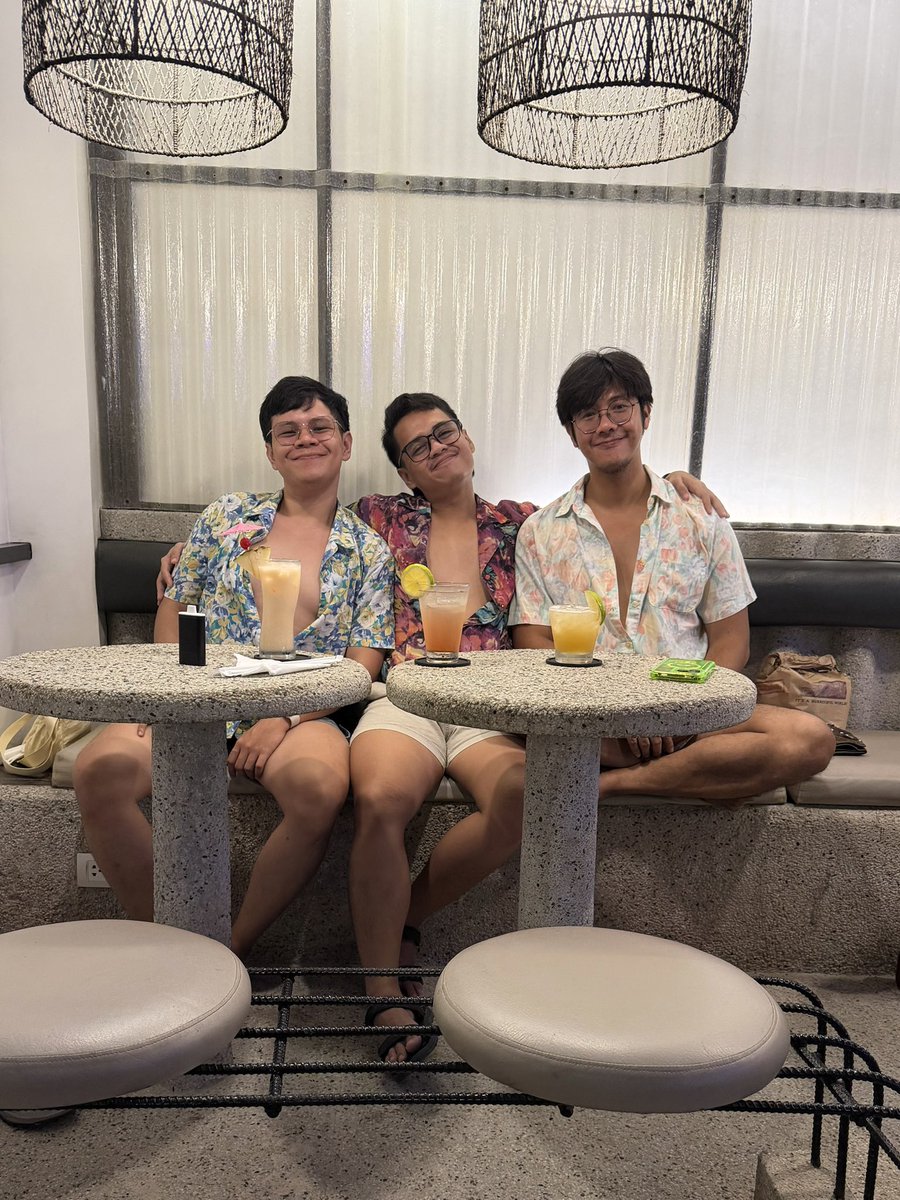 looking1402's tweet photo. Balik boracay post na ulet hahaha nakalimutan ko because of my bazaar last weekend hahaha 😆 https://t.co/KYEk211xvR