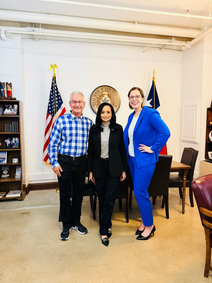 KatrinaPierson's tweet photo. Never a dull moment at the District Office! Hearing your vision for the future and your passion to create laws that serve the public never ceases to inspire me. 

Let’s continue doing great work for the people of Texas and #HD33. https://t.co/3YQCJD7Kzj