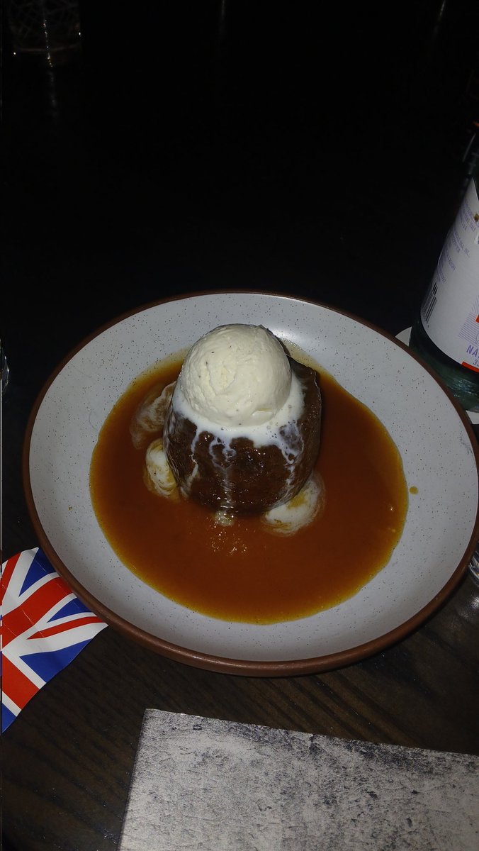 Nazeer_Curry's tweet image. Awesome experience at Hell's Kitchen! I'm networking with people from Iowa, New Jersey, Detroit, Georgia, Texas and New York!! That Beef Wellington was so delicious!!! In addition, I had Grilled Octopus and Sticky Toffee Pudding!!! #WellConnected #Philly #BloomsburgUniversity