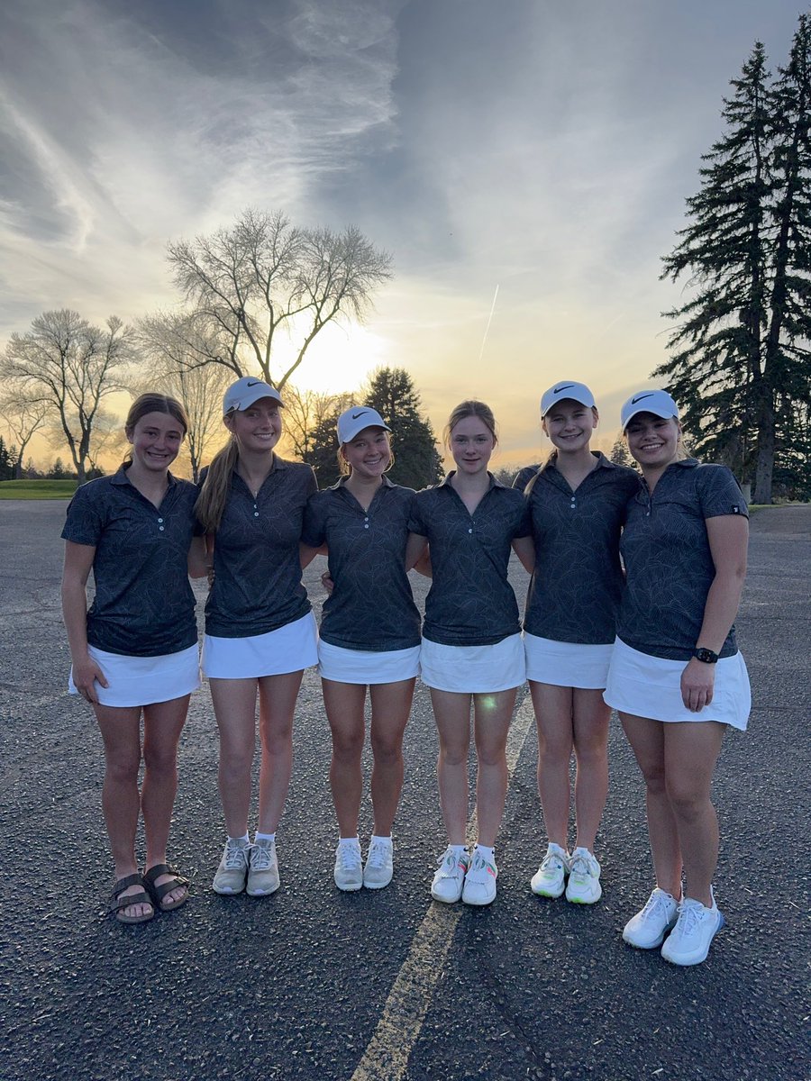 GolfLaker's tweet photo. Sails up! Lakers showing they are a deep team. Lots of scores in and around the 70s! Good job girls! https://t.co/g6ODkbF9BL