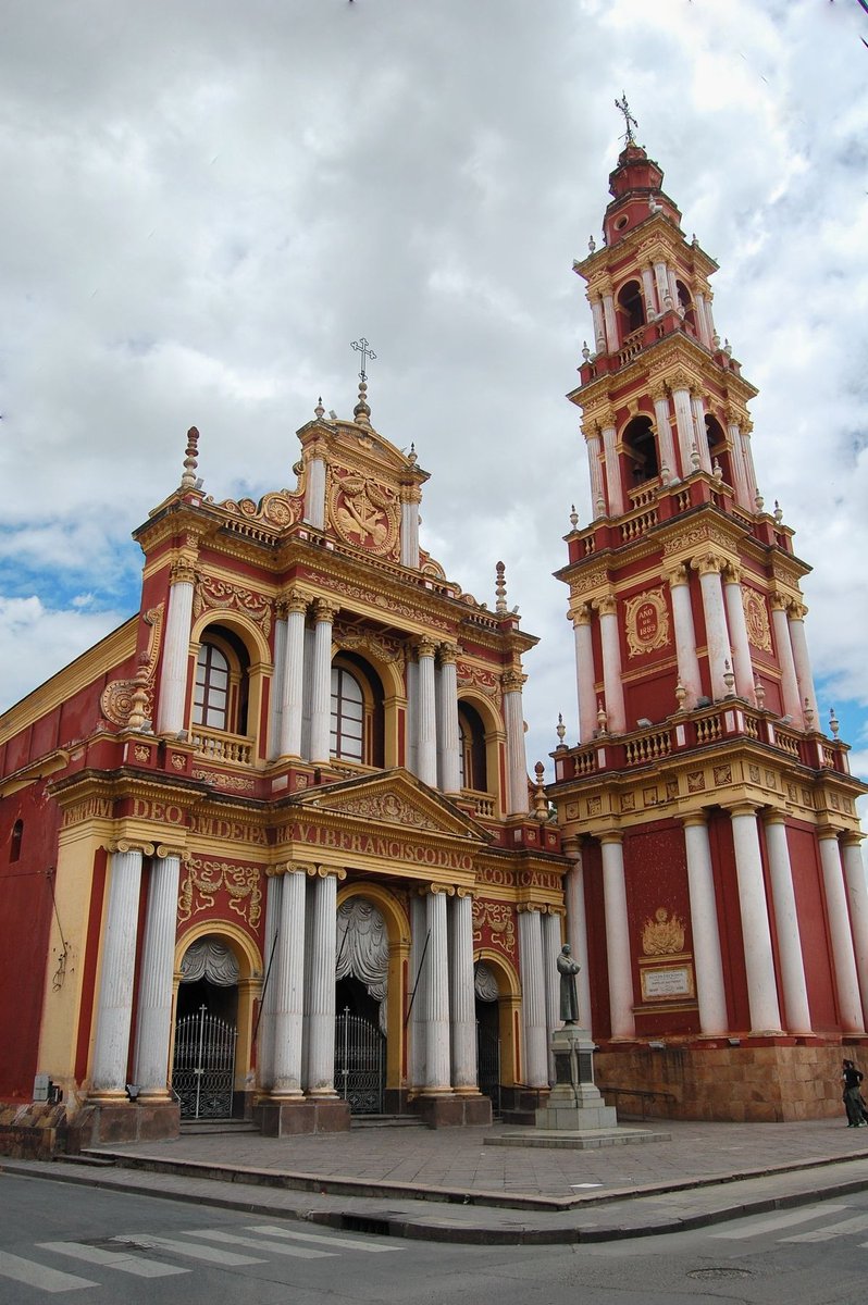 Argentinian Catholic Aesthetics tweet media