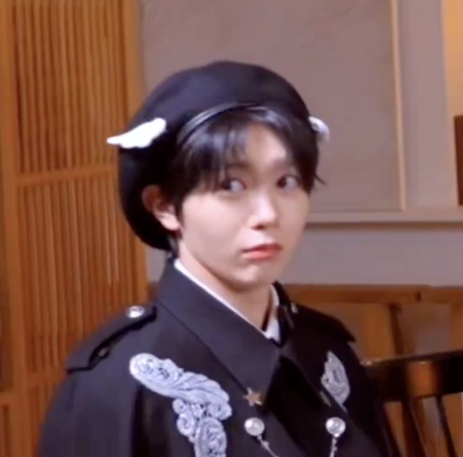 ryo as seals tweet media