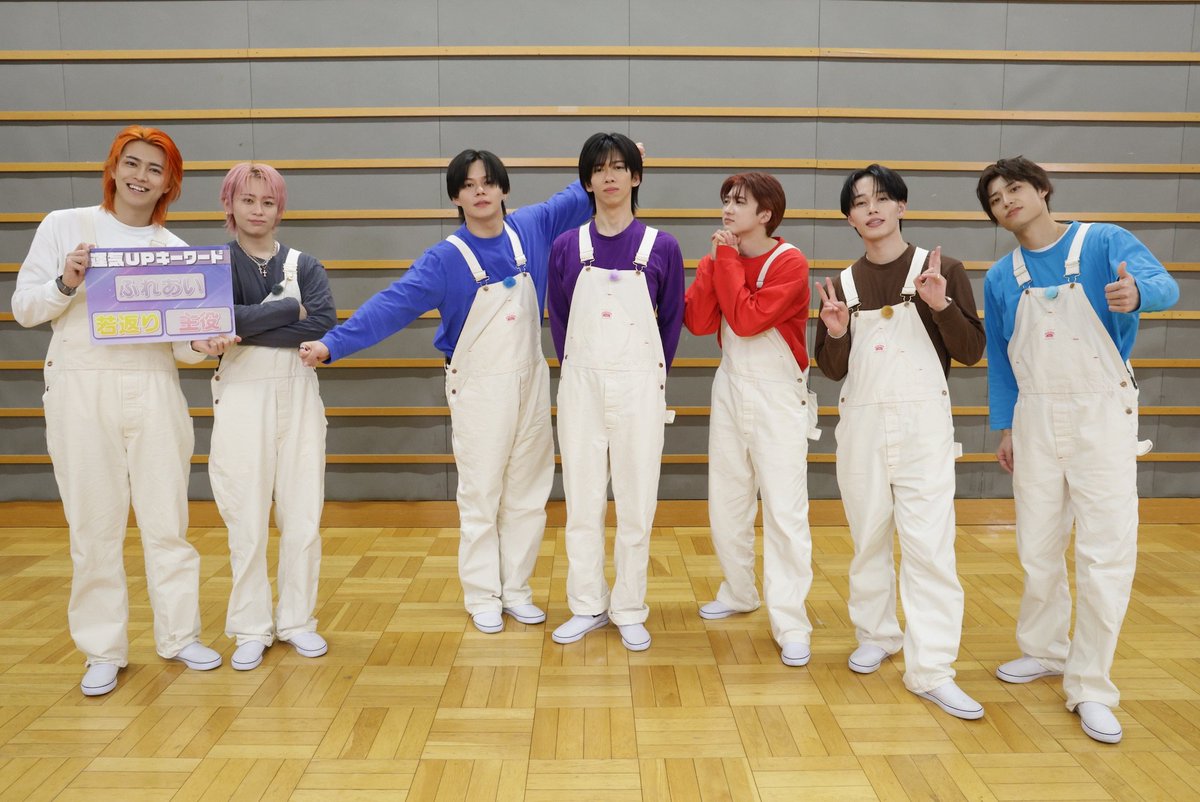 fujitoretari's tweet photo. 今夜‼️4/23(木)23:30〜
フジテレビTWOでシーズン11🎉初回‼️
「リョウガの運気アップツアー」を再放送✨
サモエドカフェで推し犬を見つけて愛でて運気爆上げ！？スタジオライブもお見逃しなく！
 #FOD でも配信中📶
 #超特急トレタリ #超特急 
https://t.co/hOdF6LdxGV https://t.co/qCkNS3yNQ6
