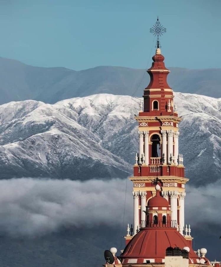 Argentinian Catholic Aesthetics tweet media