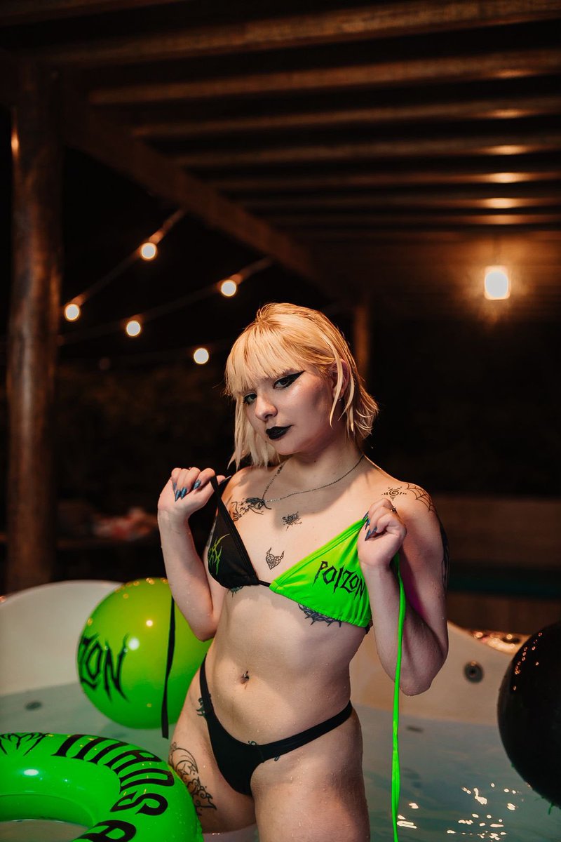nathwolowskii's tweet photo. Are you horny and have a hard-on? Come and have a good time with some sexting! I'll send photos/videos as much as you like and fulfill your fetishes 💗🫦 🔥 https://t.co/rmffpARh8x