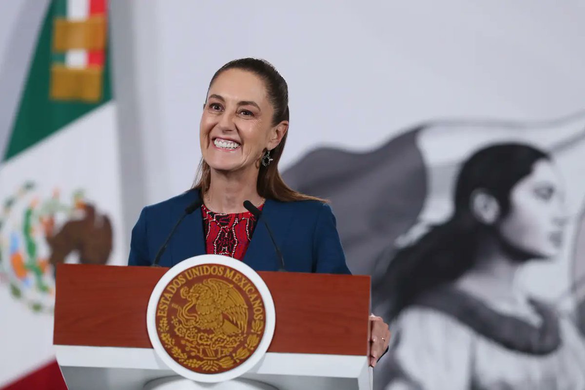 armarios_264's tweet photo. Desde un principio se dijo que no se debían aceptar las #CartasCredenciales de @USAmbMex Ronald Jhonson dado su historial delictivo y desestabilizador, fue la misma #timorata de @Claudiashein quién cometió esa imprudencia y ese error de aceptarlo. https://t.co/v9m1swrbzK