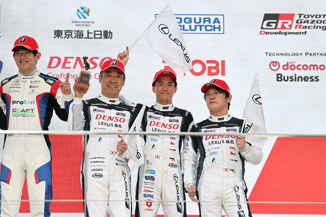 lexus_jpn's tweet image. 4/18-19にスーパー耐久第2戦SUZUKA 5時間レースが鈴鹿サーキットにて開催。
＃31 が駆るRC FはST-Xクラス3位、＃39 TRACY SPORTSwithRCITが駆るRC350がST-3クラス優勝を飾りました。
次は富士スピードウェイでの第３戦に挑みます！ご声援お願いします！

 #LEXUS #MOTORSPORT