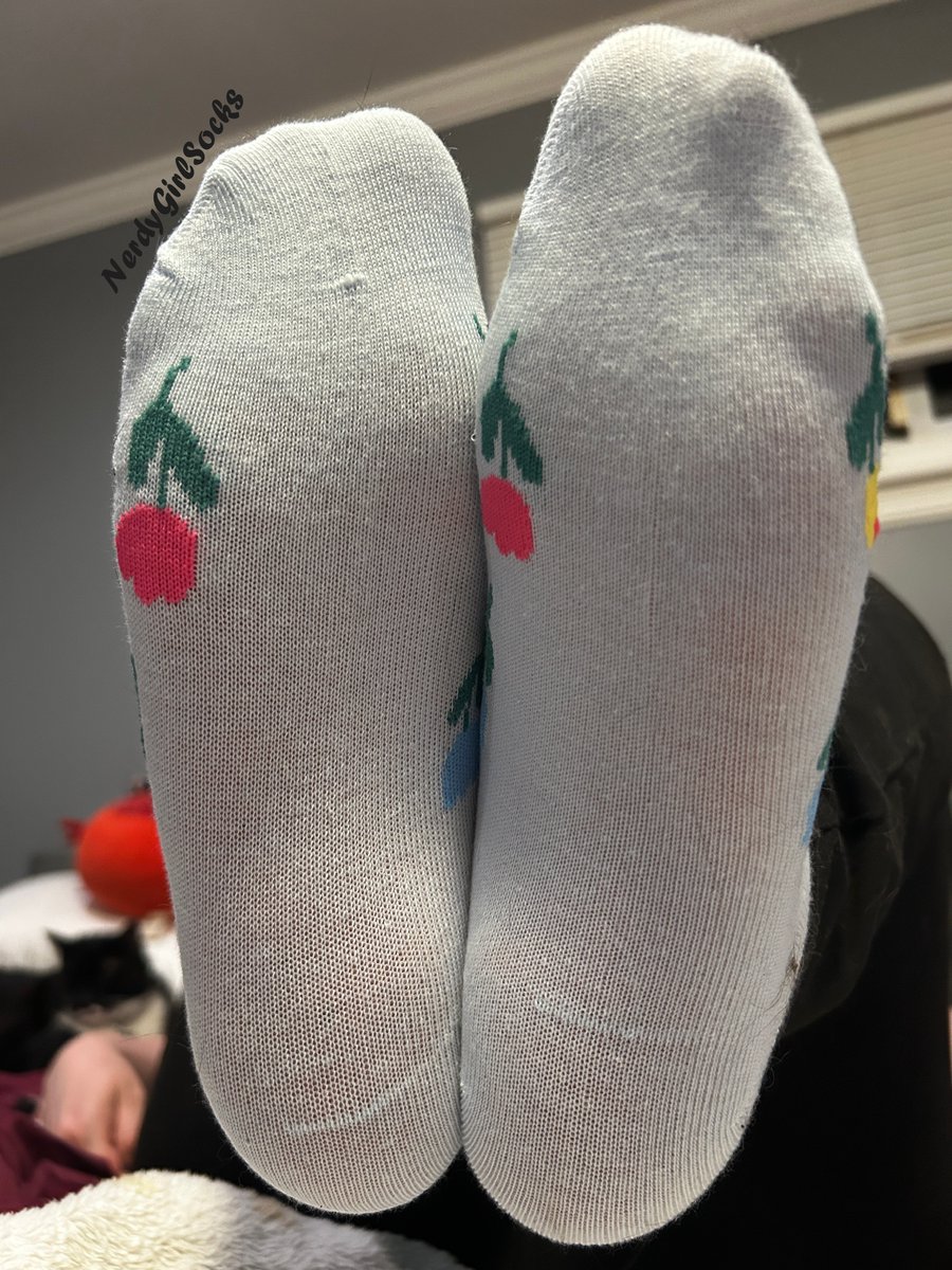 NerdyGirlSocks tweet media