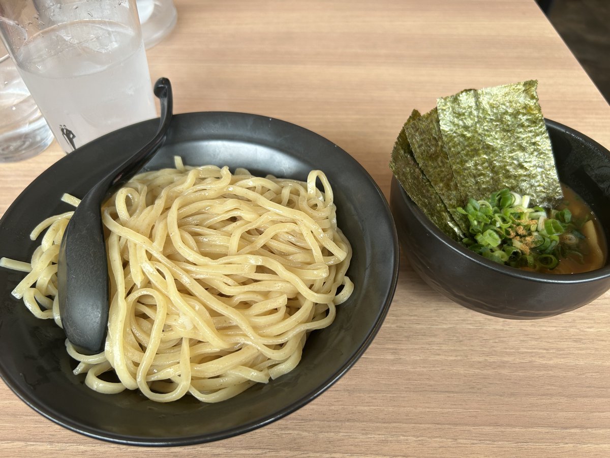 リトリッパー@「shadow shadow」歌ってみた公開中🎤🎧 tweet media