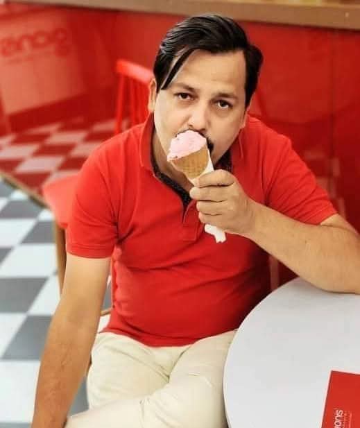 q63gRJ65lyJqMqX's tweet image. जिंदगी आइसक्रीम की तरह है,
टेस्ट करो तो पिघलती है,
वेस्ट करो तो भी पिघलती है,
इसलिए ज़िन्दगी को टेस्ट करना सीखो,
वेस्ट तो वैसे ही हो रही है।
#thinkpositive
#मुकेशसैनीभाजपाराज
#मुकेशसैनीजनसेवककिशनपोलविधानसभा 

@BJP4India @BJP4Rajasthan