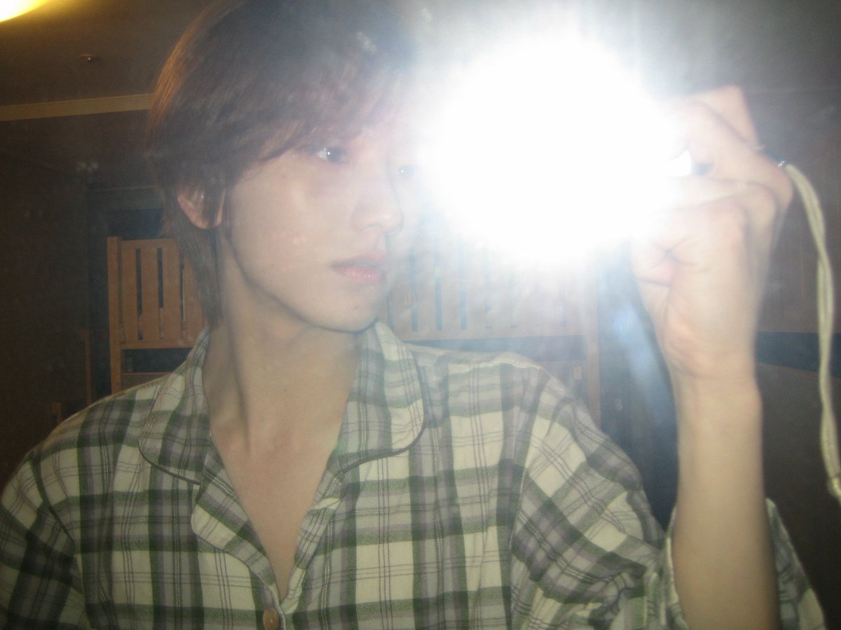 semiwn's tweet image. Flashes to keep one bad dream away, #myway on wishing you guys a very good night because 'lil puppy got thousand ways to make great things happen! ⭐️💤 A puppy before bed will sure keep your sleep so sweet! 𓏲 ࣪₊