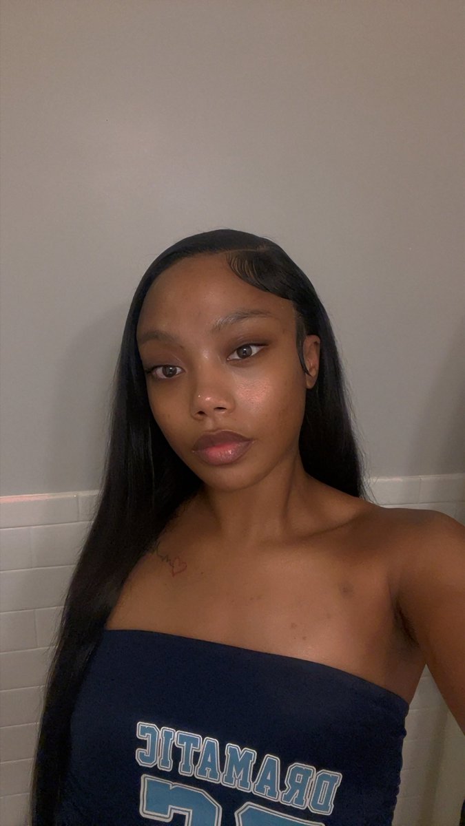 tia wick 🥀 25 tweet media