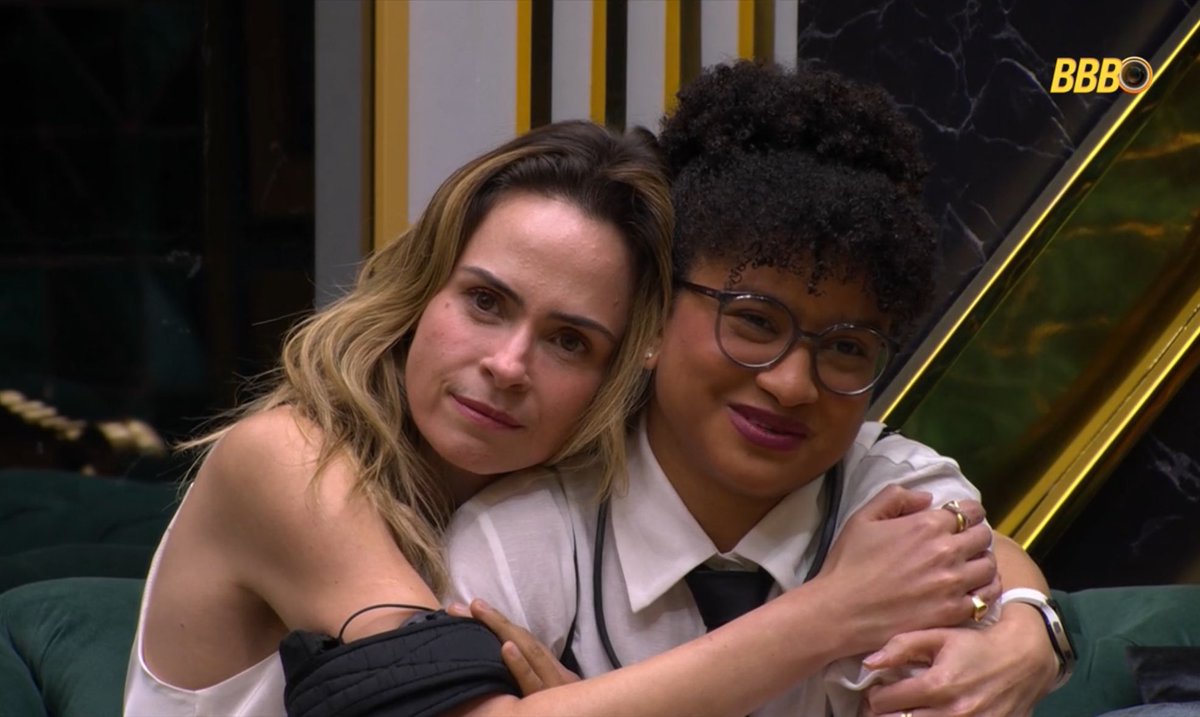 renaulttz's tweet photo. COMEÇOU COM ELAS E ESTÁ TERMINANDO COM ELAS 😭❤️‍🩹 #bbb26 https://t.co/tSVjiBz4jy