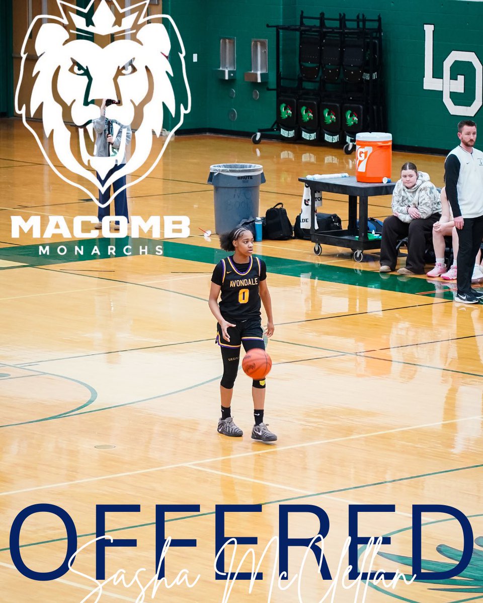 clutchSasha13's tweet photo. After a great open gym and conversation with @KirkCarolan1. I am blessed to receive an offer to continue my academic and athletic career at Macomb Community College.

@MacombWBB @CoachRoy23 @DaleGirlsHoops @CoachEvanBell @Beemac1009 @MICROSSOVER https://t.co/RXKxIP1pgB